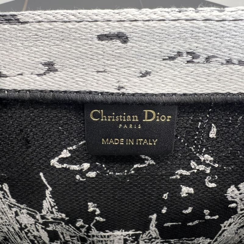 chr1st1an D10r shopping bags